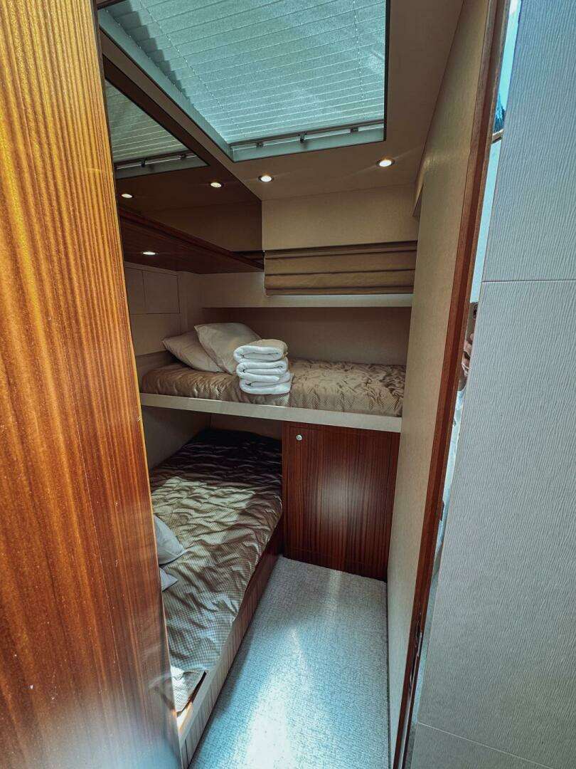 2015 Ocean Alexander 72 - Image 19