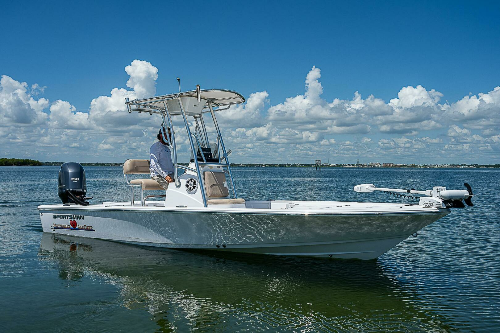 2020 Sportsman Tournament 214 Bay Boat - Image 16