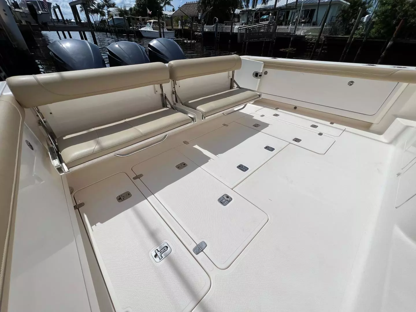 2016 Pursuit OS 385 Offshore - Image 9