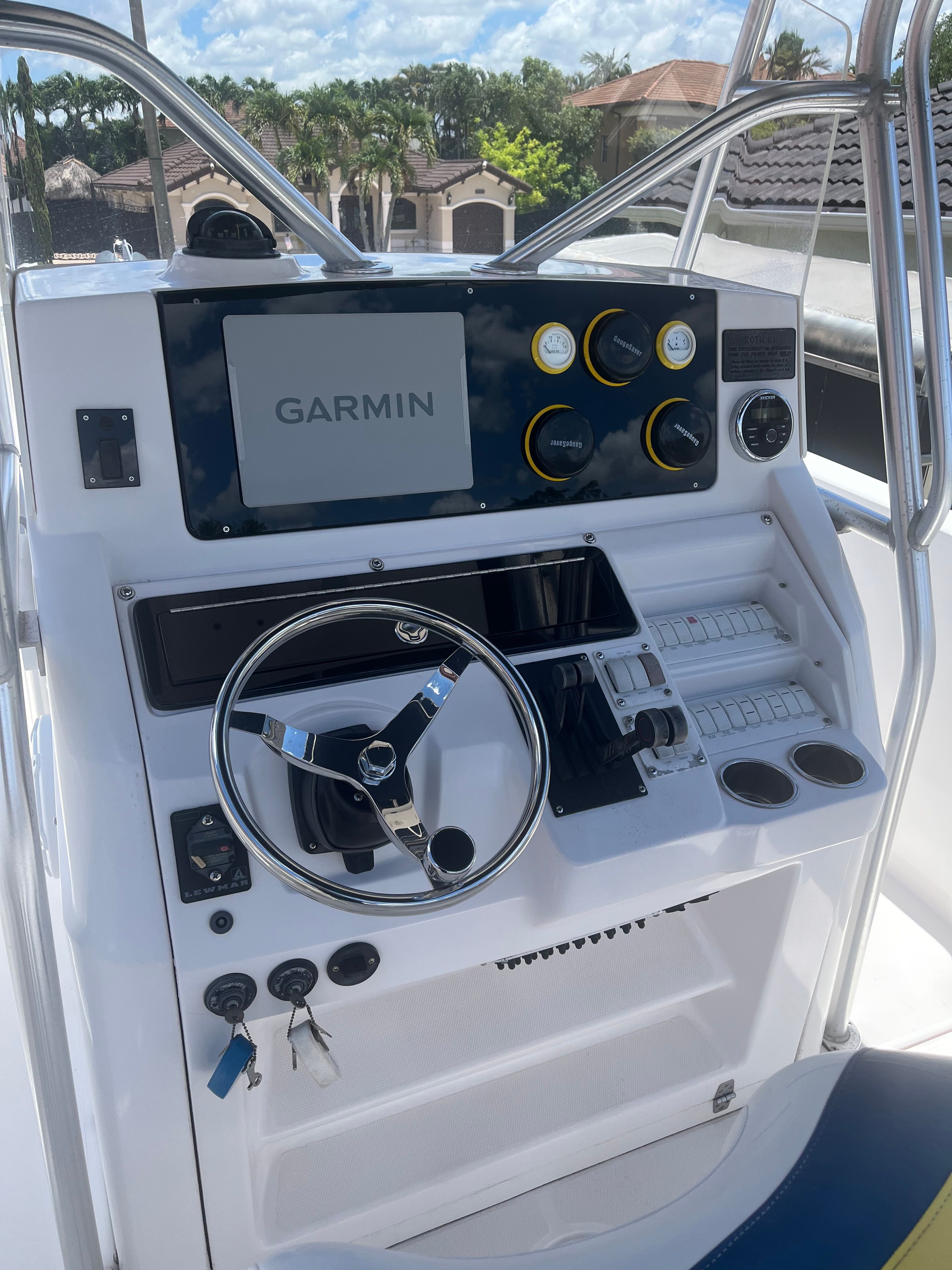 Console of a 2001 Donzi 29 ZF boat with Garmin system.