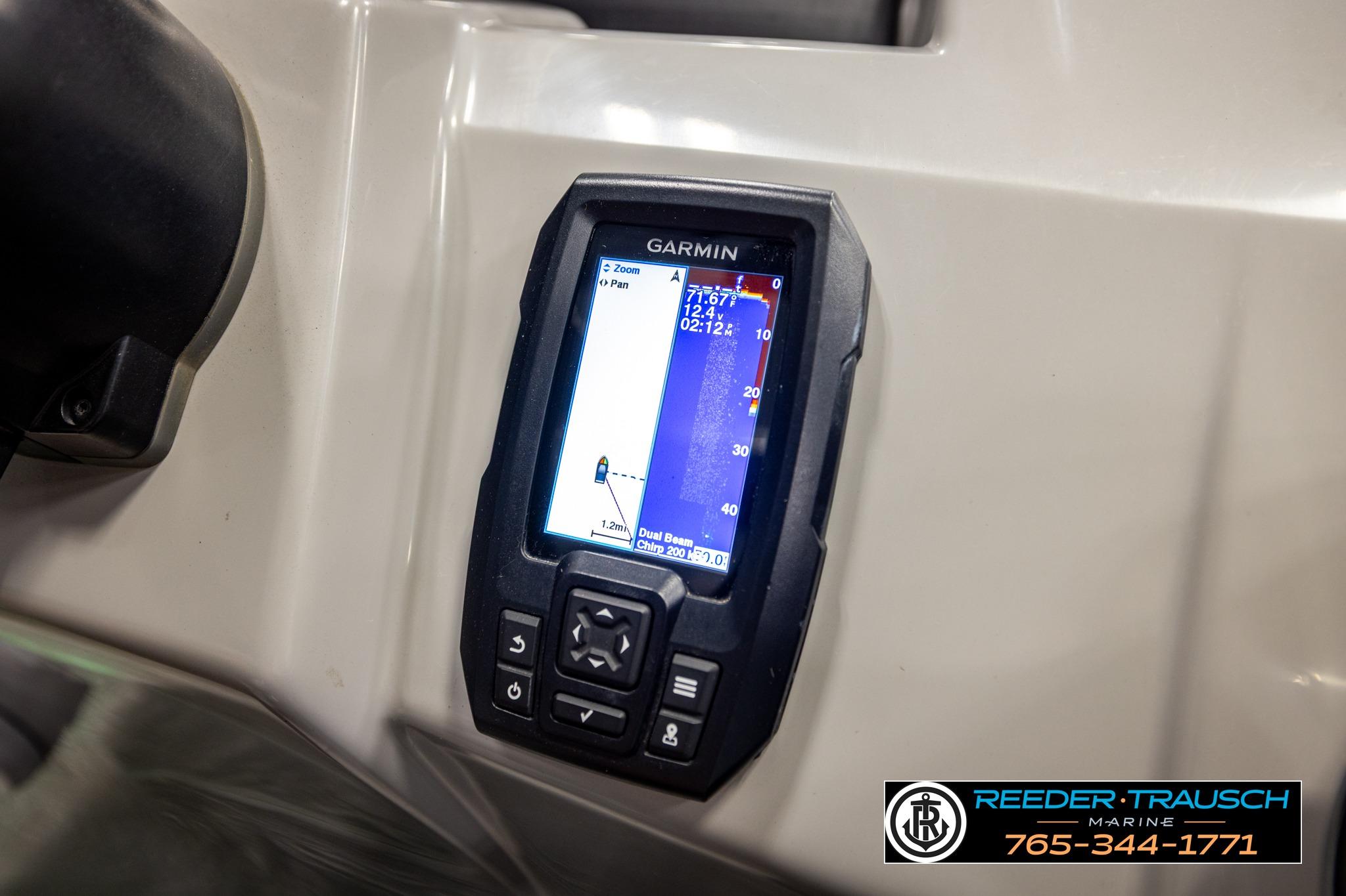 Garmin navigation system on 2021 Bennington 20 SV boat dashboard, Reeder Trausch Marine branding.