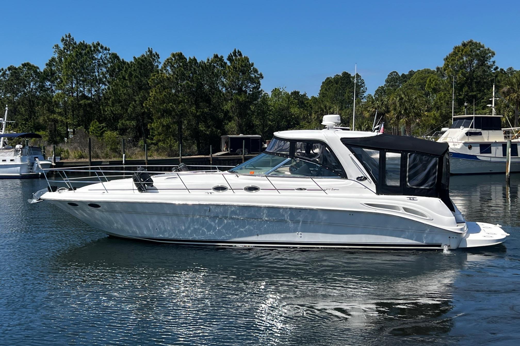2003 Sea Ray 410 Express Cruiser