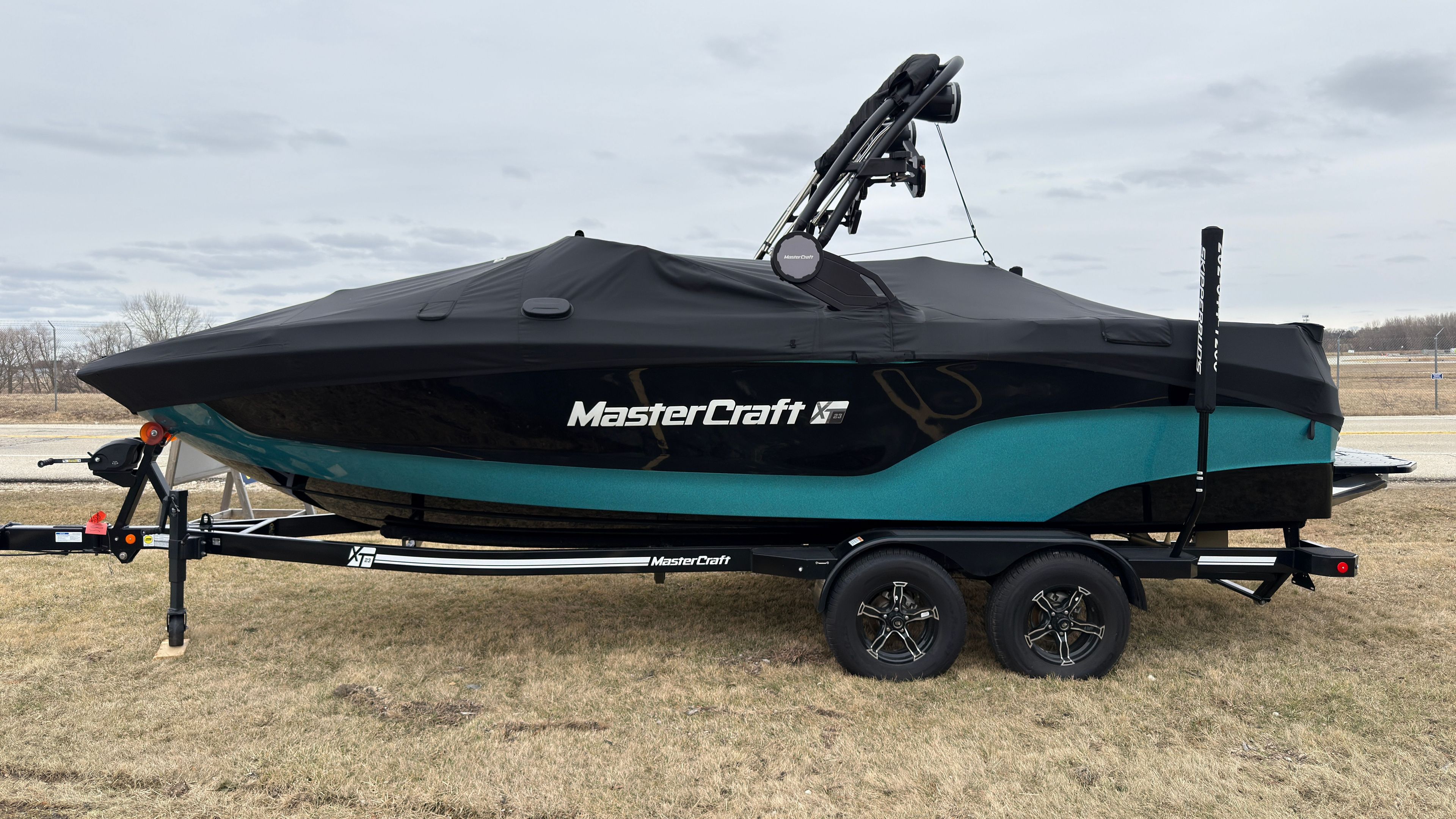 2025 MasterCraft XT23