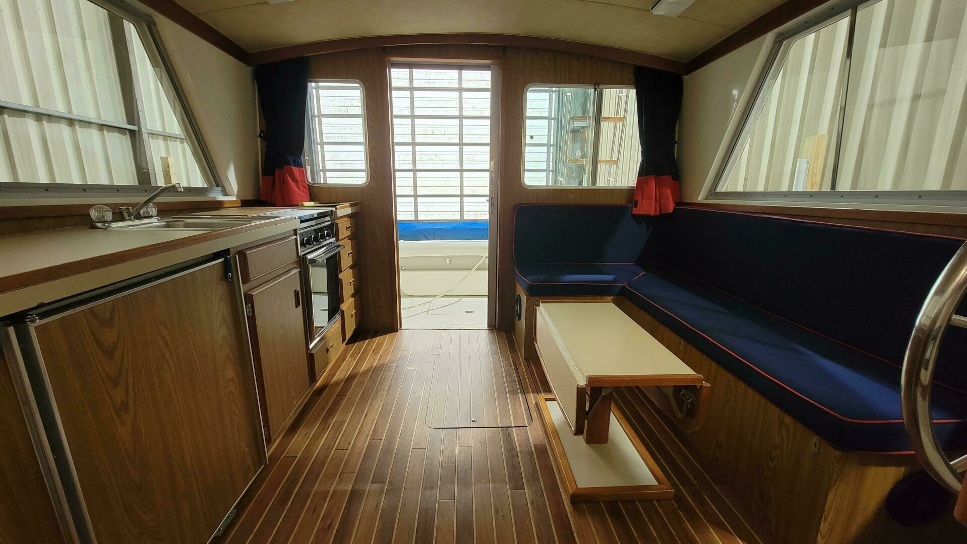 1983 Bertram 33 Flybridge Cruiser - Image 26