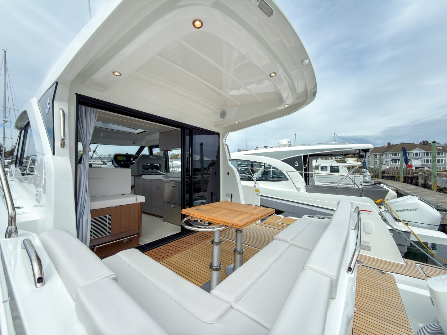 2026 Beneteau Antares 12 Coupe - Image 5