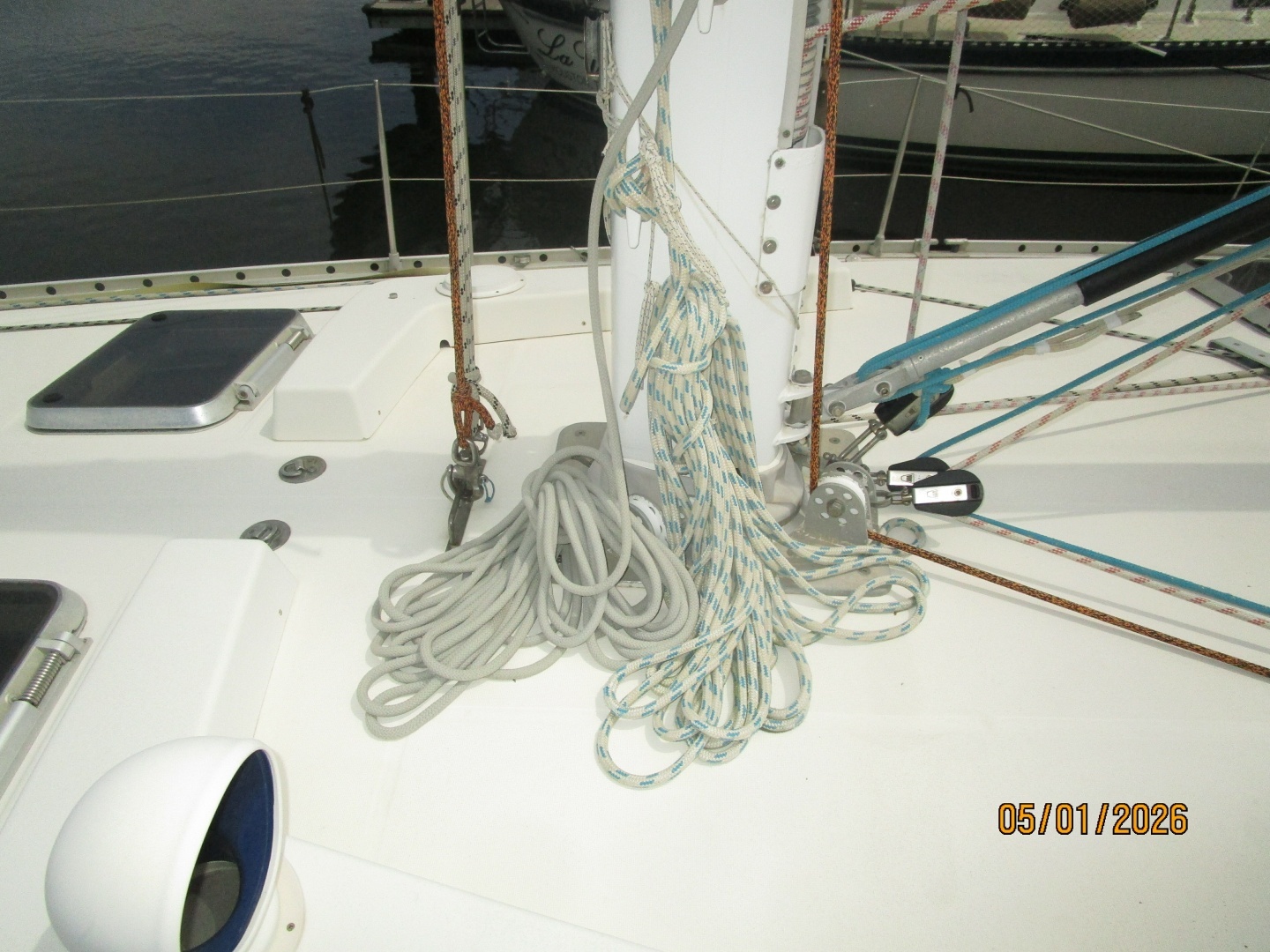 1990 Beneteau Oceanis 500 - Image 15