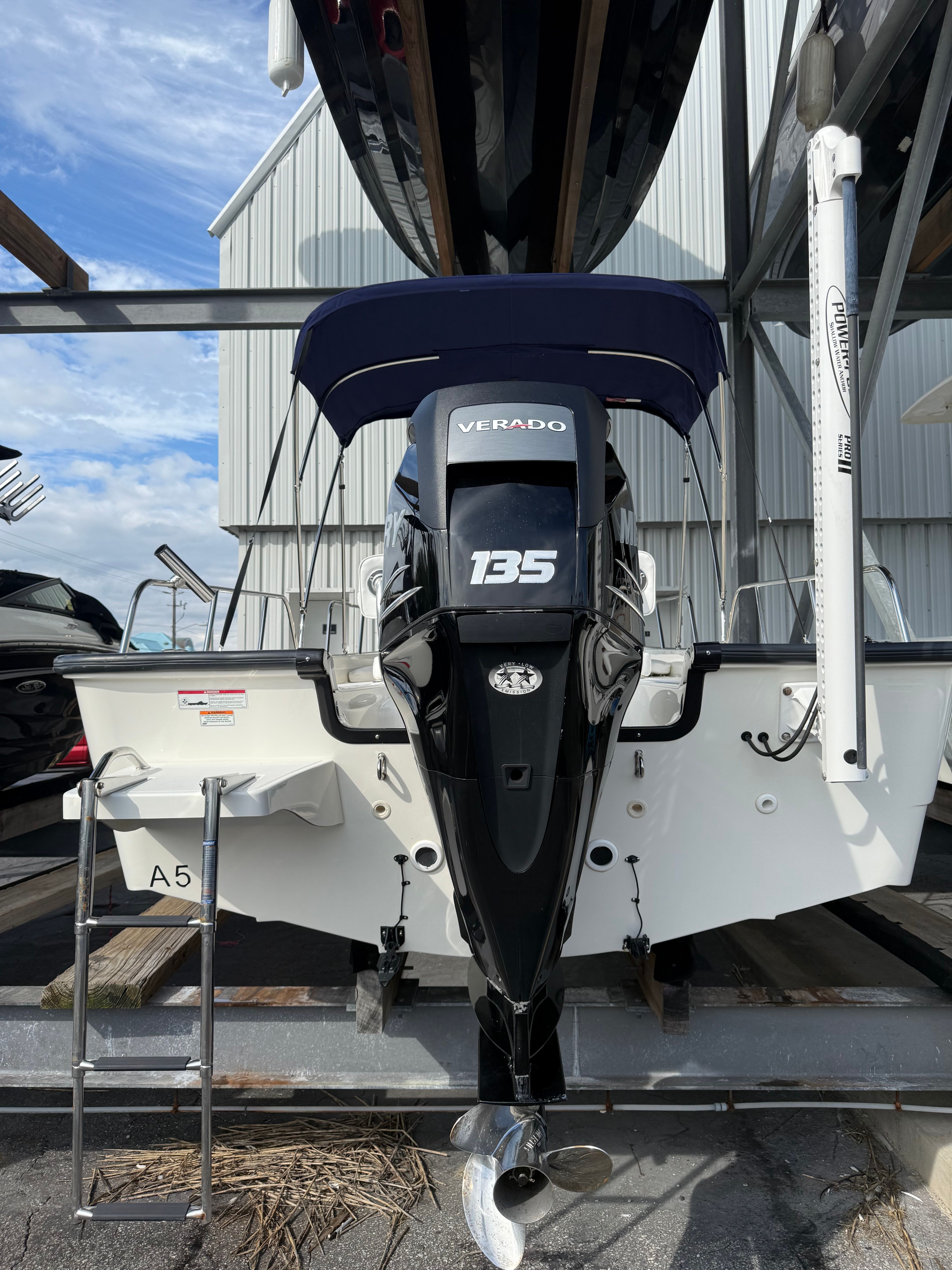 2009 Boston Whaler 190 Montauk - 2