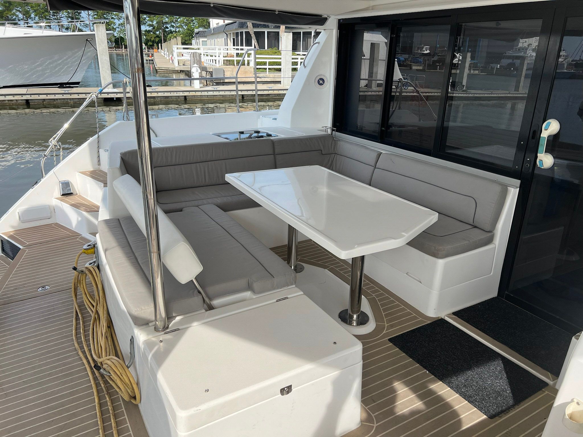 2018 Leopard Power Cat Stern U-shaped Settee