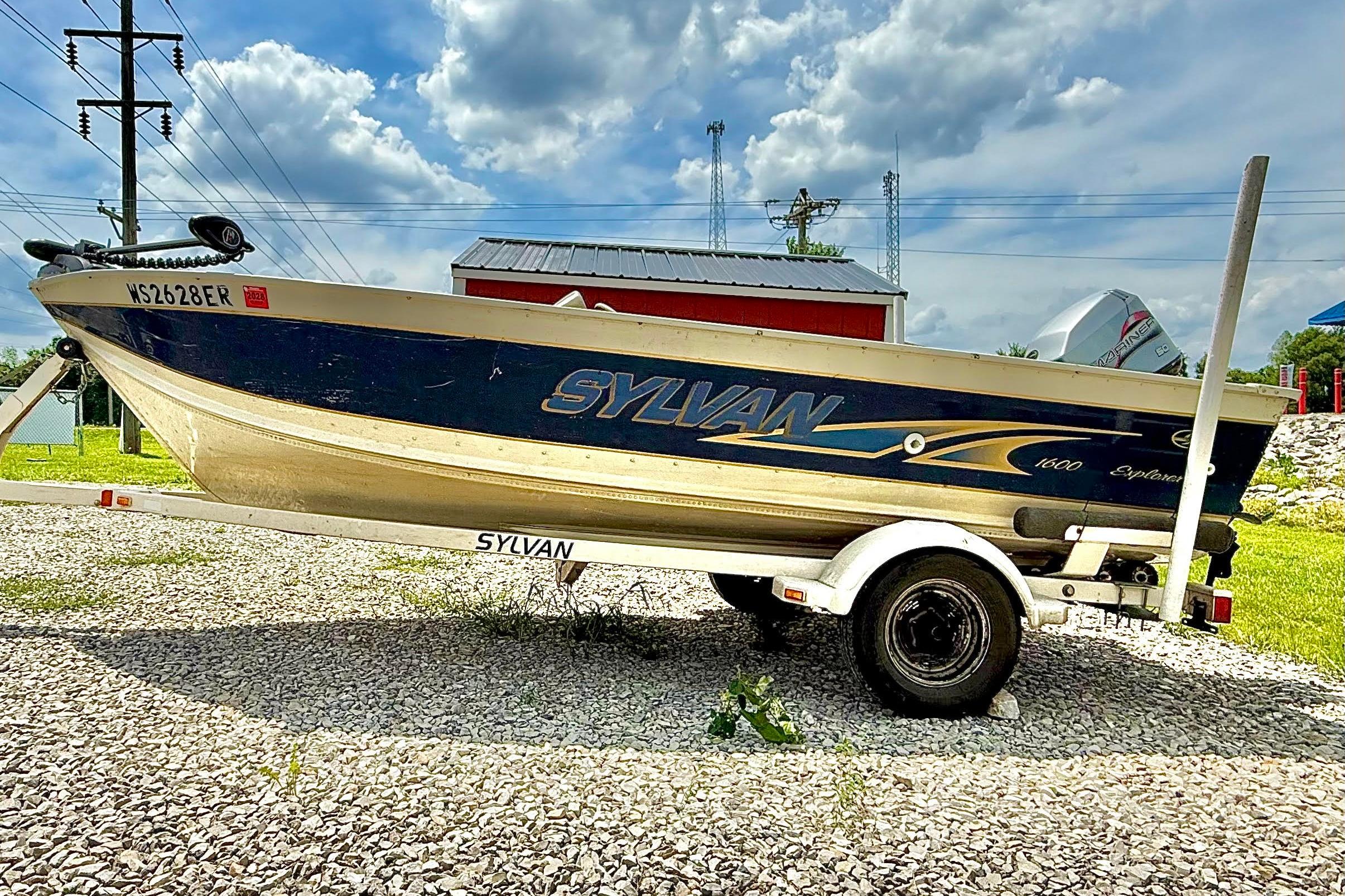 1999 Sylvan 1600 Explorer