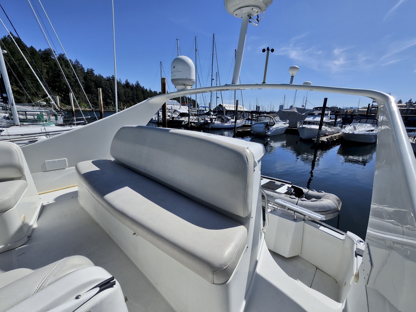 2007 Carver 36 Mariner - Image 12