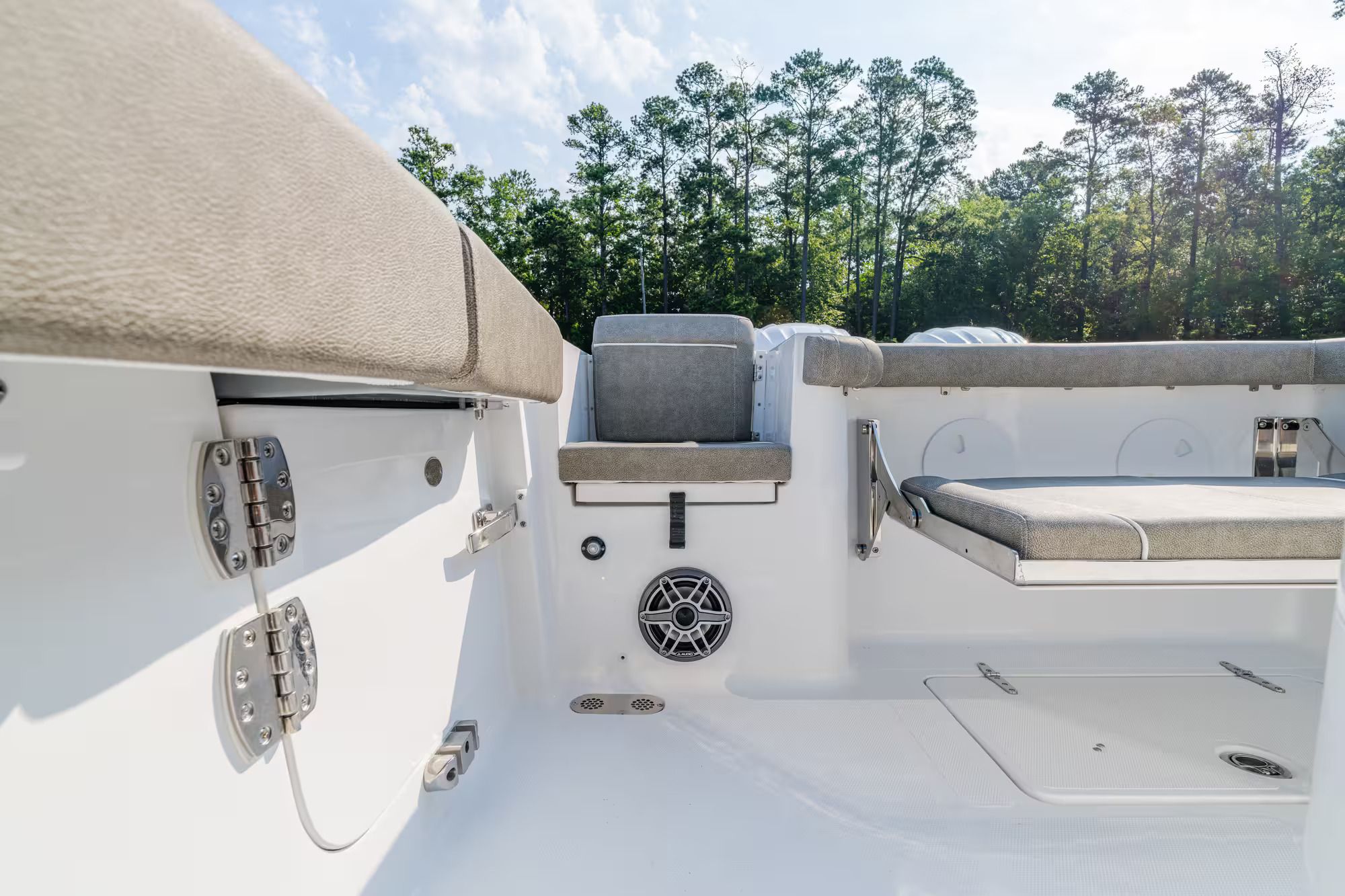 2027 Sea Hunt Gamefish 25 - 19