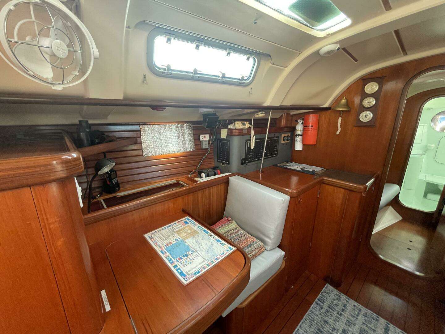 1993 Beneteau Oceanis 400 - Image 17