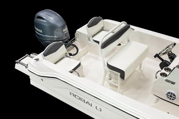 Manufacturer Provided Image: 2026 Robalo R160 Center Console boat with Yamaha engine, featuring sleek seating and modern design.