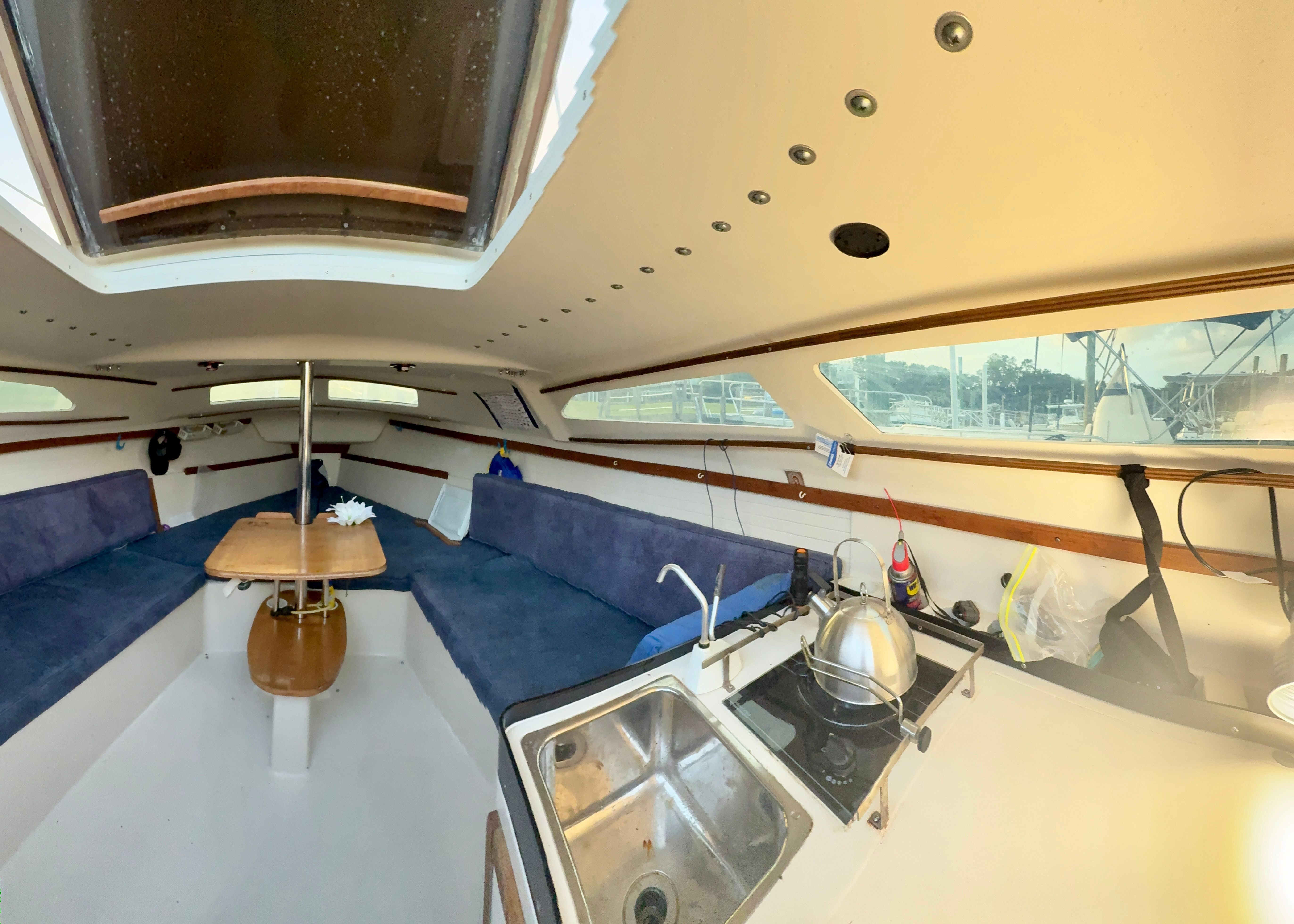 2000 Catalina 250 - 10