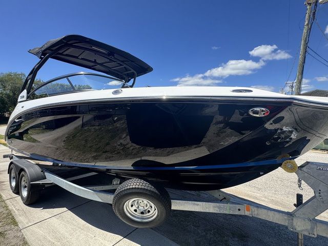 2026 Yamaha Boats 252SD - 2