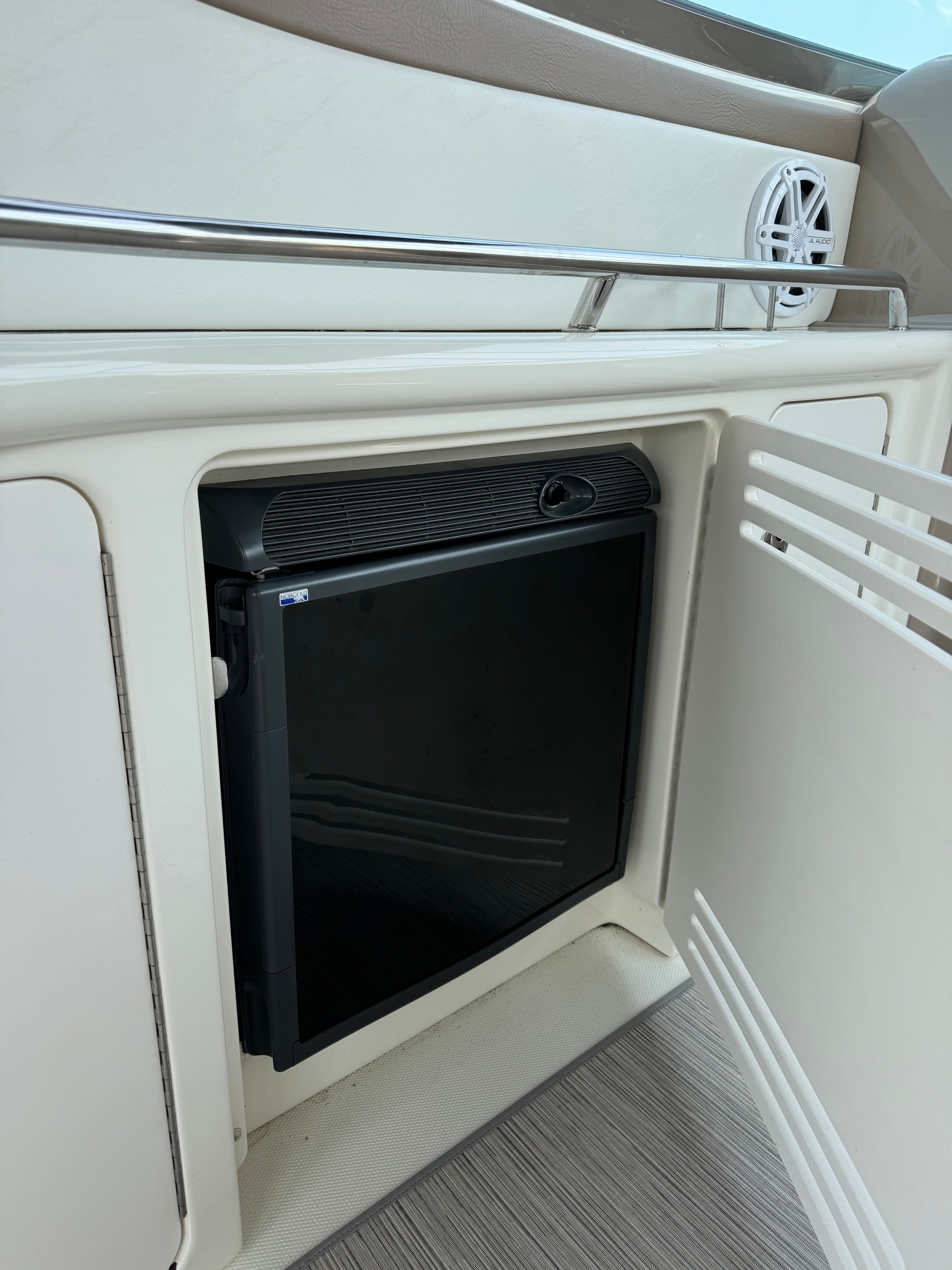 2002 Sea Ray 360 Sundancer - 39