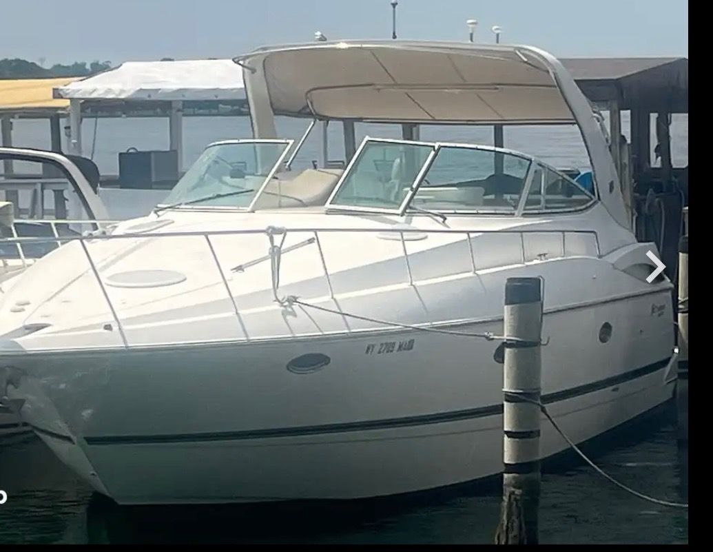 2004 Cruisers Yachts 370 Express - 2
