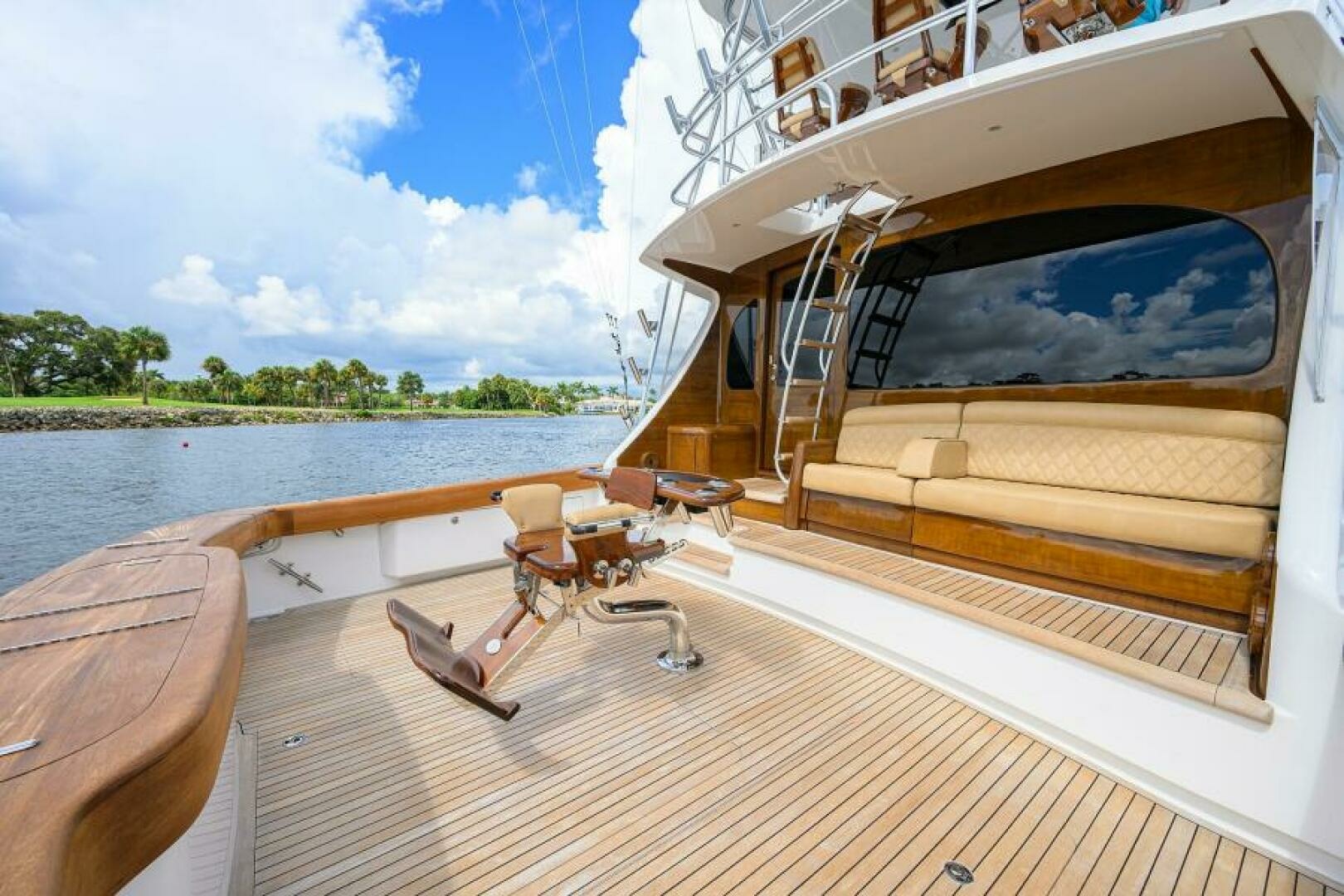 2023 Viking 64 Convertible - Image 46