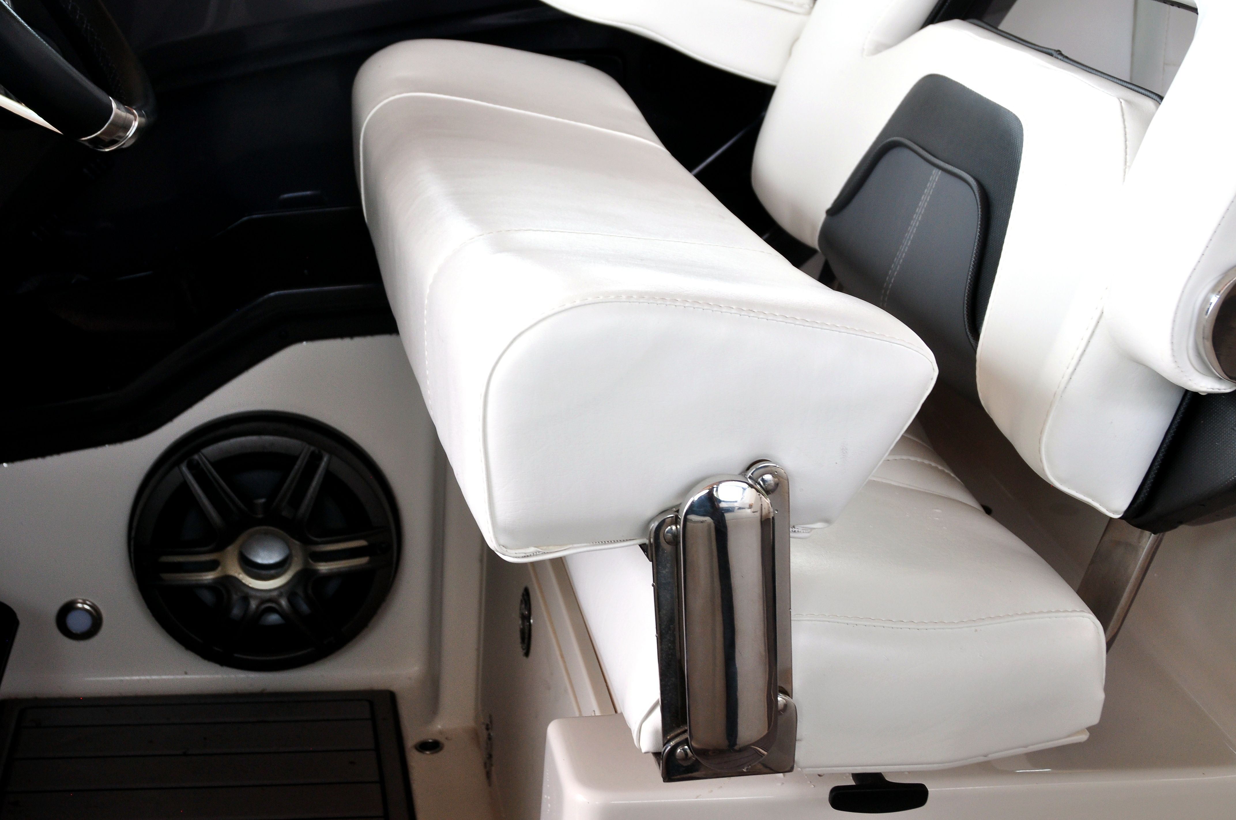 2014 Monterey 328SS Super Sport - 62