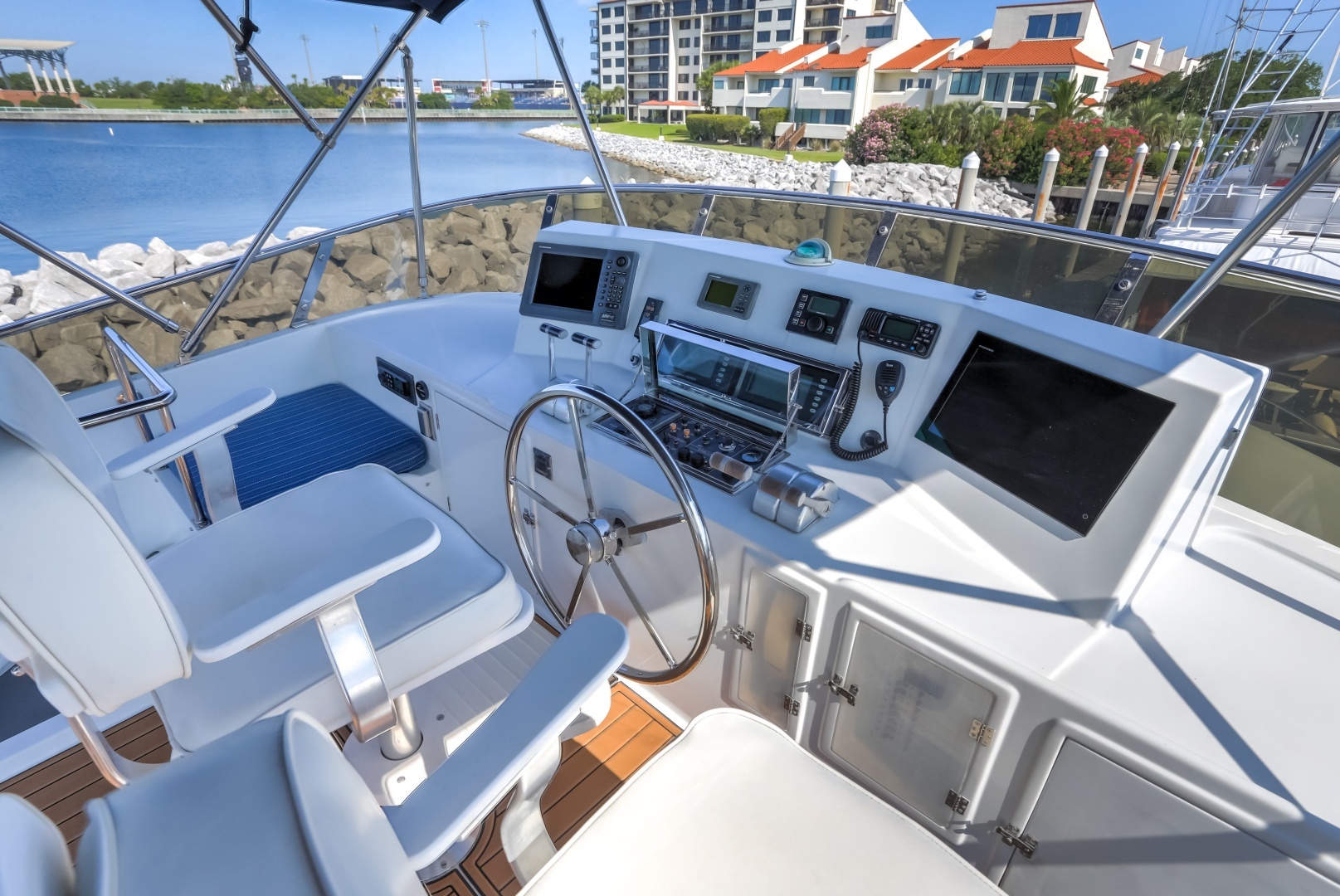 2003 Jefferson 57 Pilothouse - Image 26