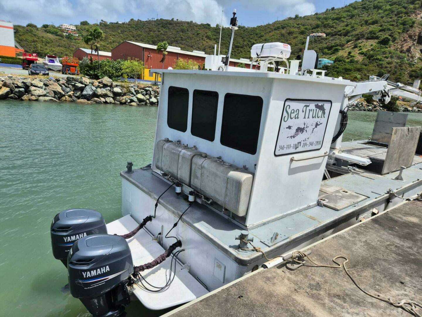 1985 Custom Aluminum Barge - Image 9