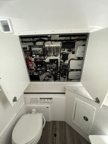2024 Sportsman Open 352 Center Console - 62