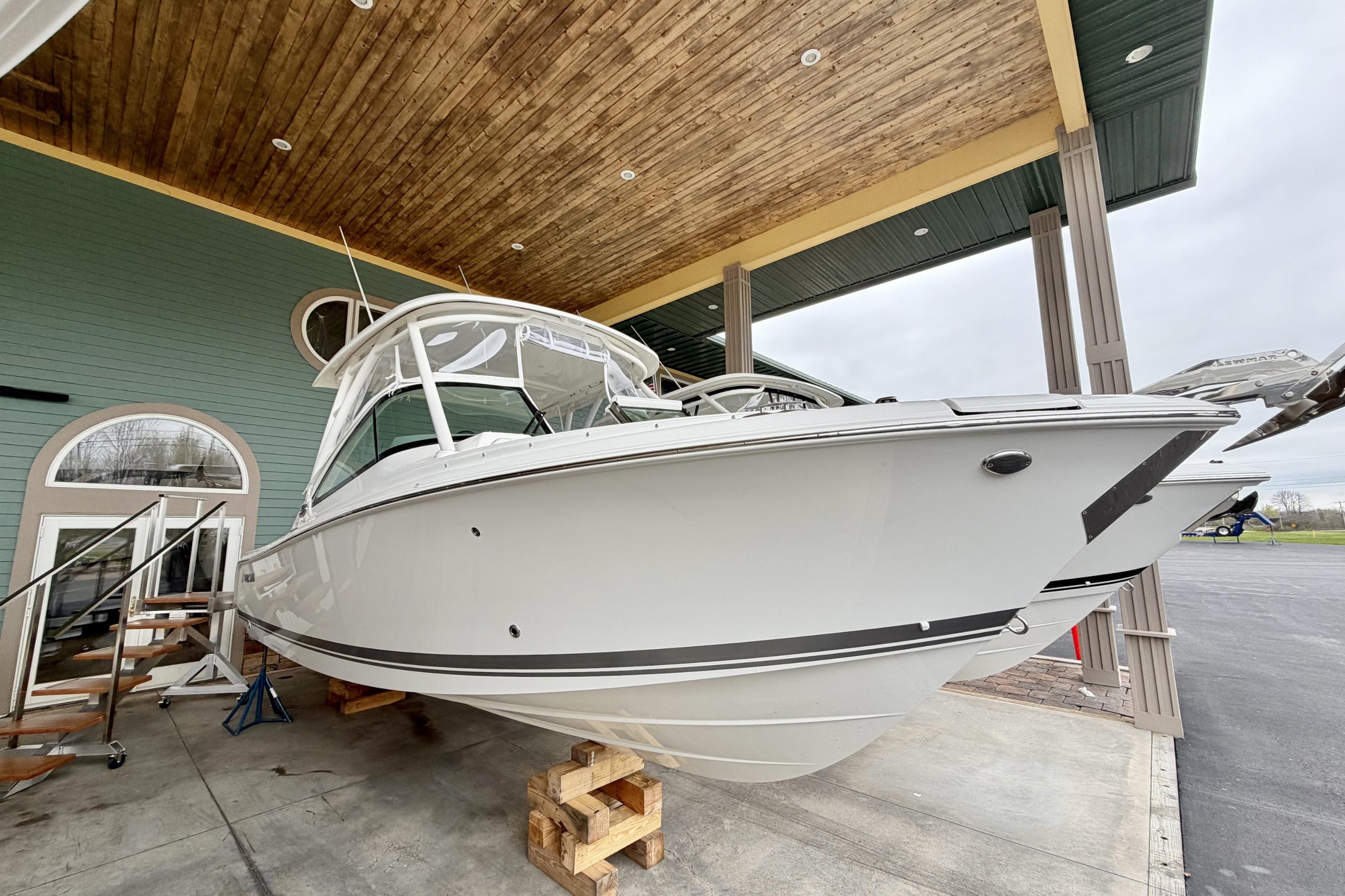 2026 Pursuit DC 246 Dual Console