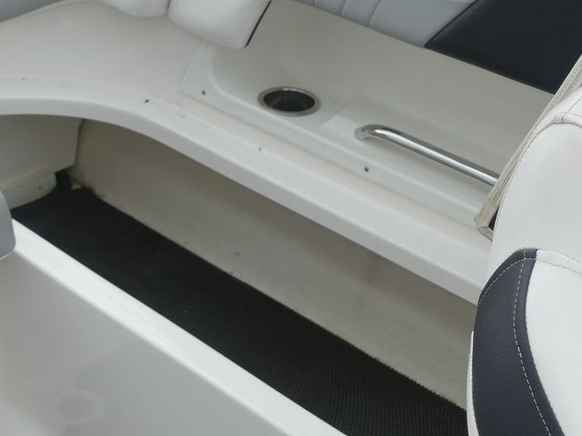 2021 Chaparral 23 Surf - 41