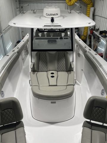 2024 Sportsman Open 352 Center Console - 11