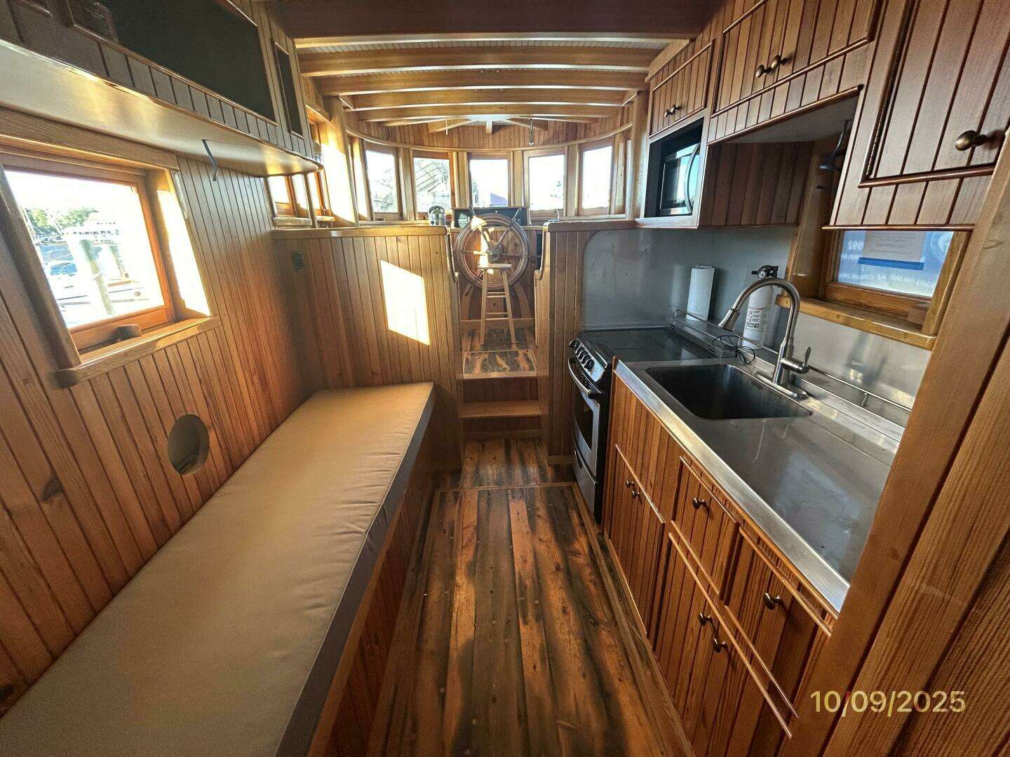 1938 Custom Chesapeake Bay Buyboat - Image 32