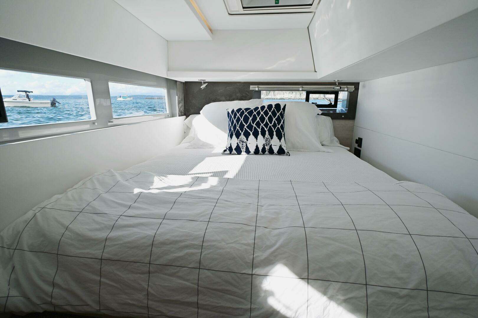 2020 Leopard 45 - Image 27