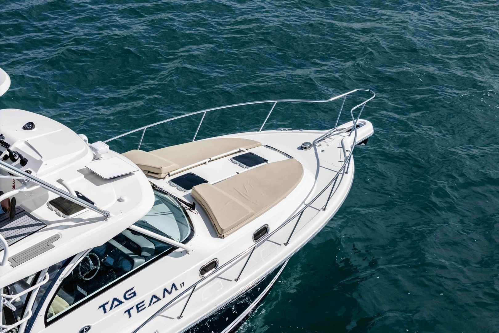 2018 Pursuit 385 Offshore - Image 35