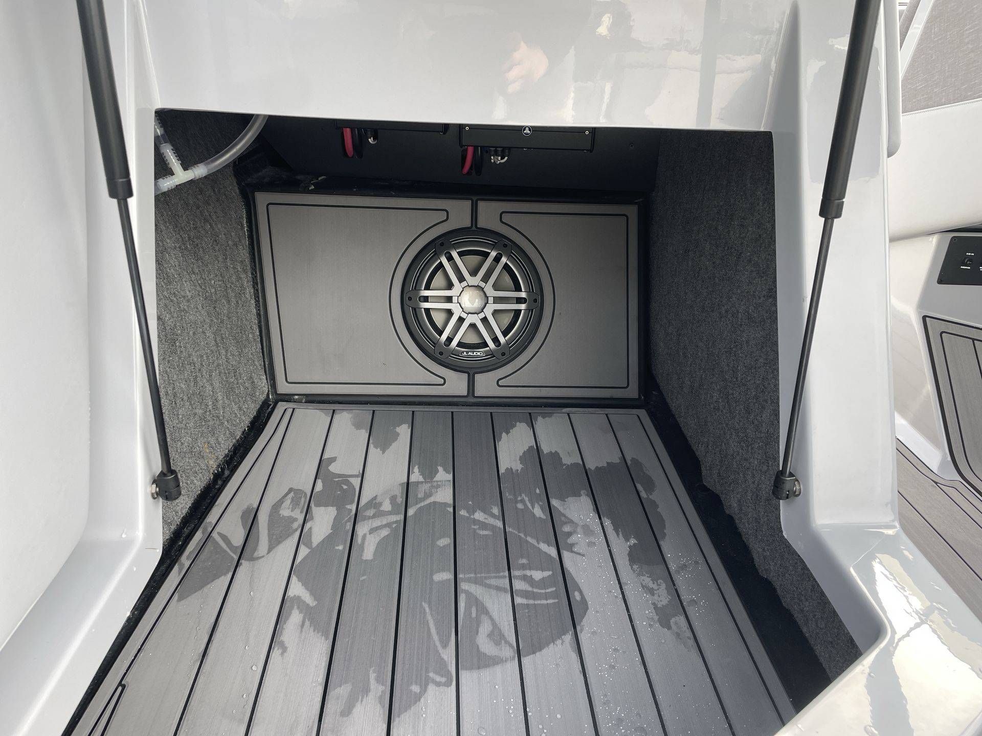 2025 Nautique GS24 - 28
