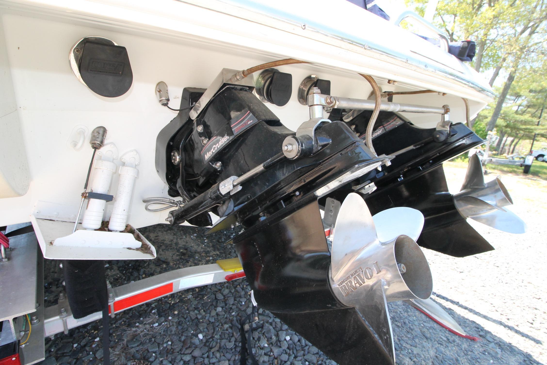 2006 Formula 292 FASTech boat with dual MerCruiser Bravo One outdrives.