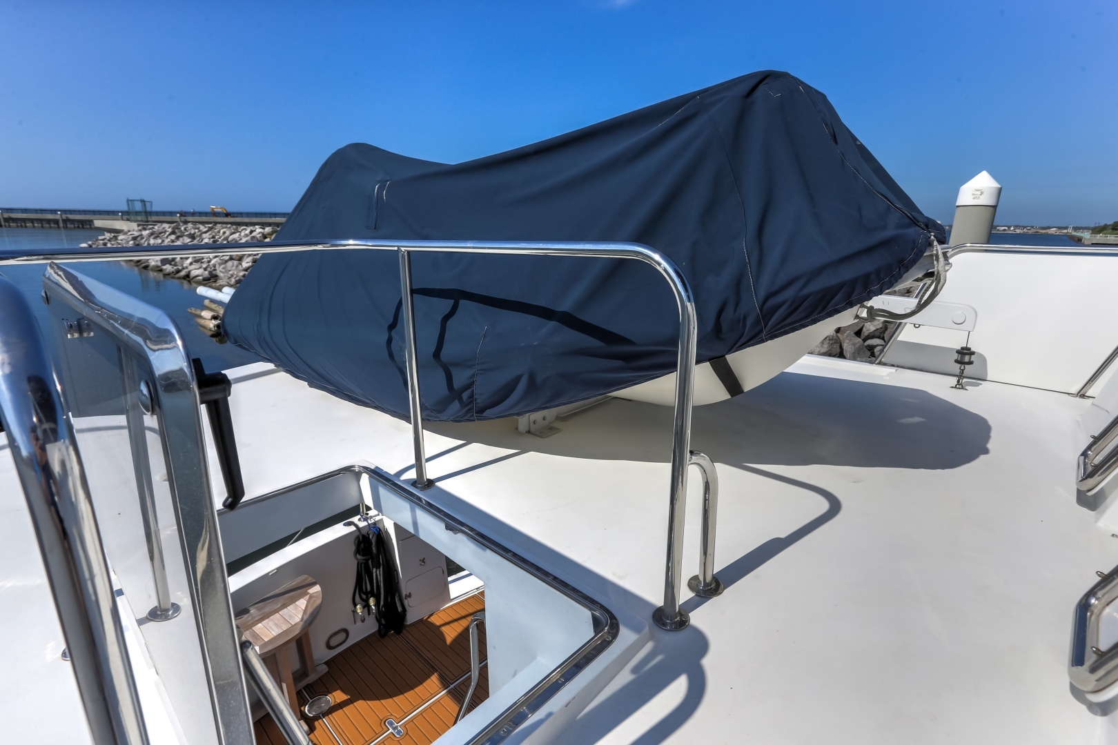 2003 Jefferson 57 Pilothouse - Image 31