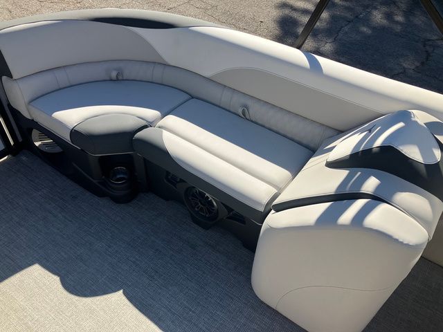 2026 Tahoe LTZ - 23 FT Quad Lounger - 20