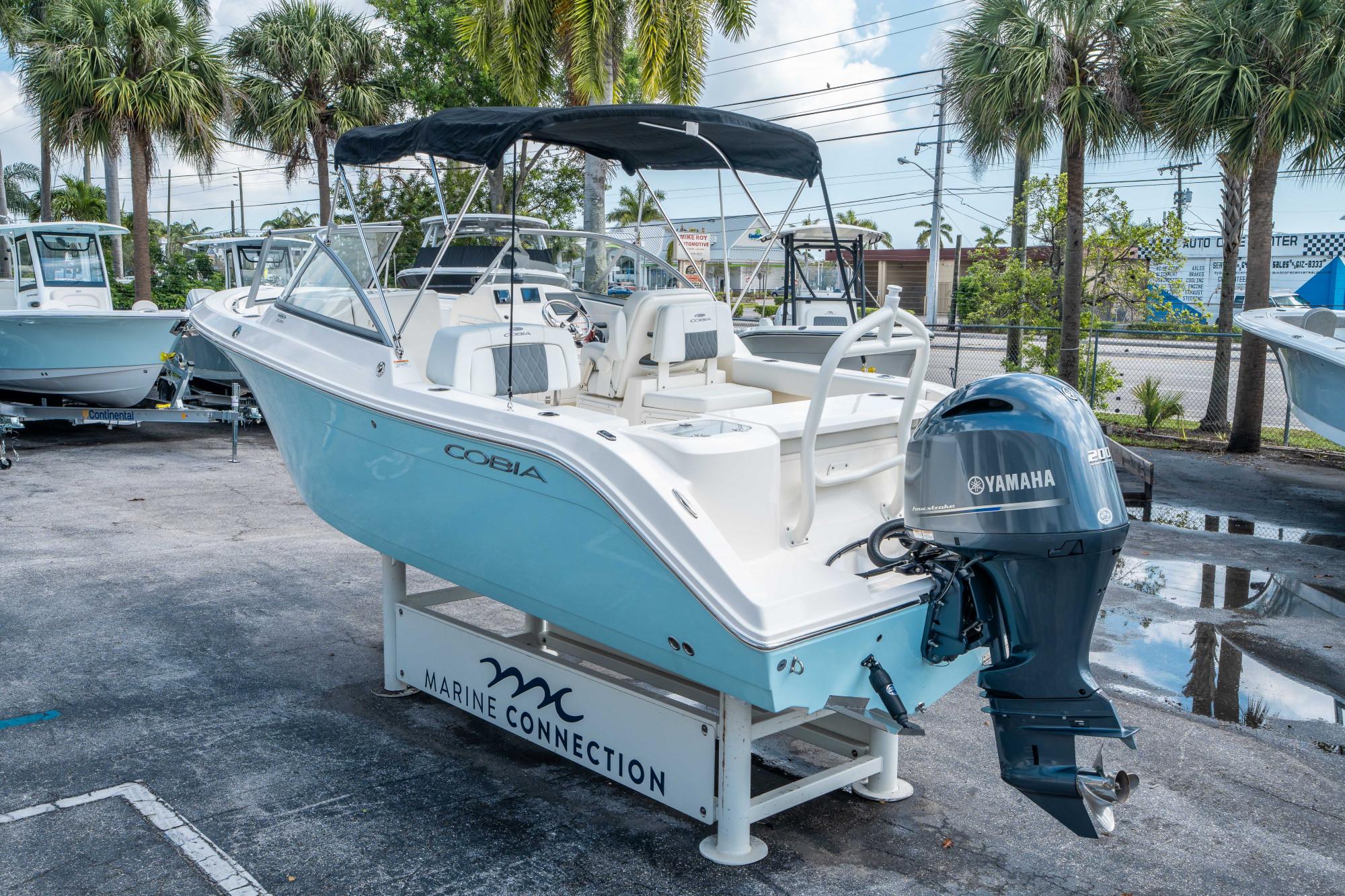 2024 Cobia 220 Dual Console - 4