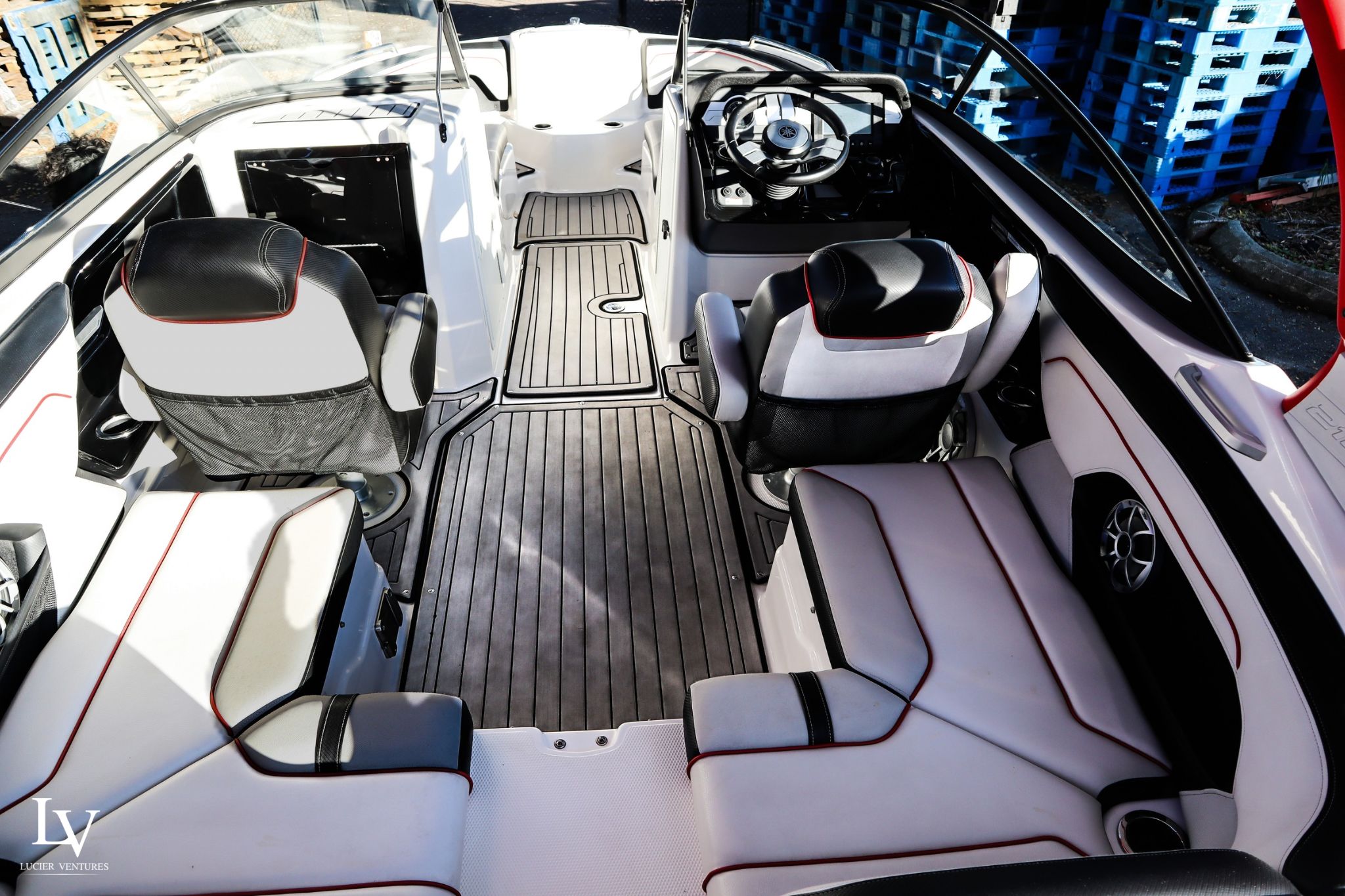 2018 Yamaha Boats 212X - 5
