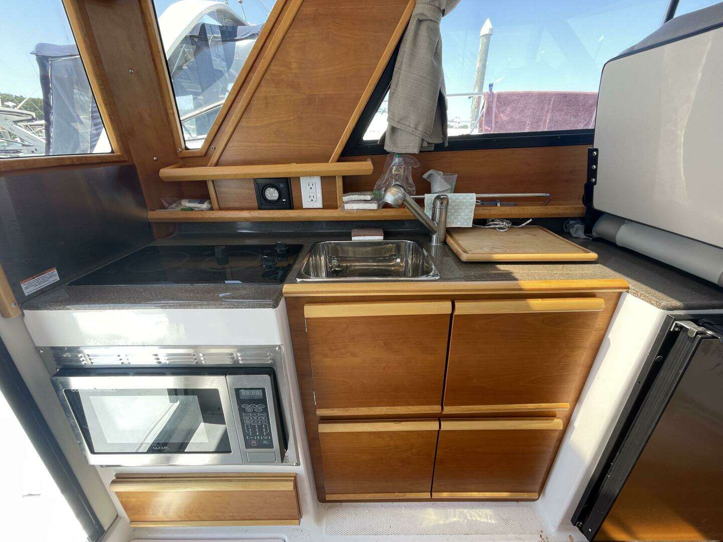 2019 Cutwater C-28 - Image 9
