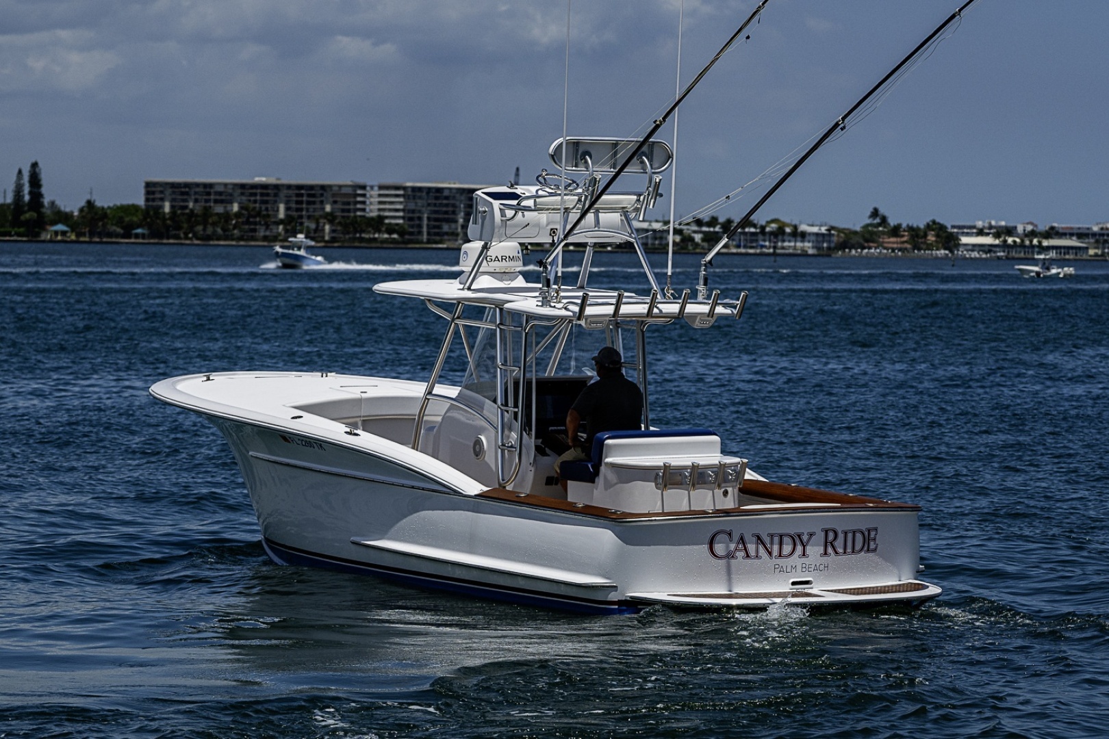 2010 Winter Custom Yachts Center Console - Image 5