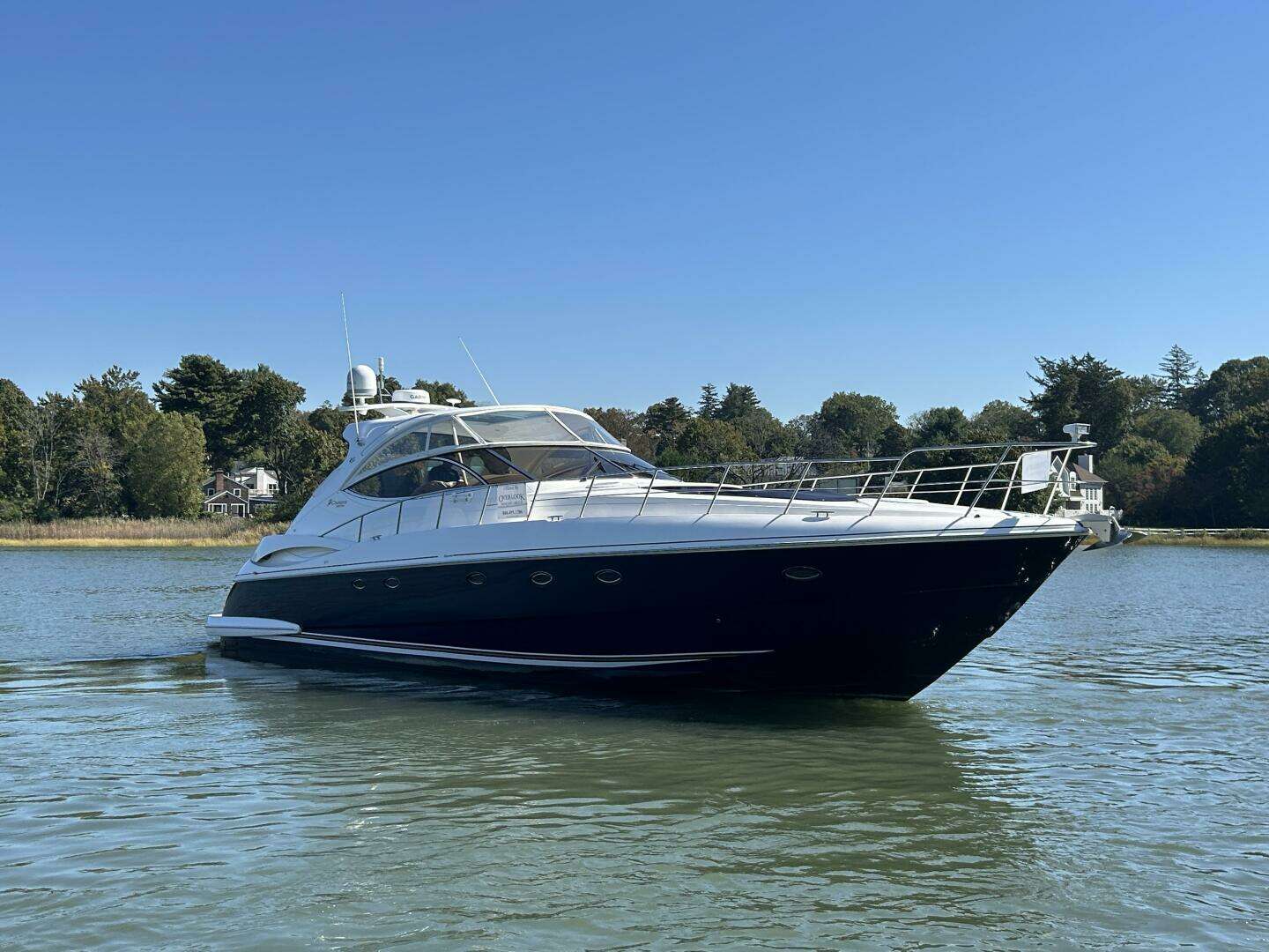 2003 Cruisers Yachts 540 Express - Image 3