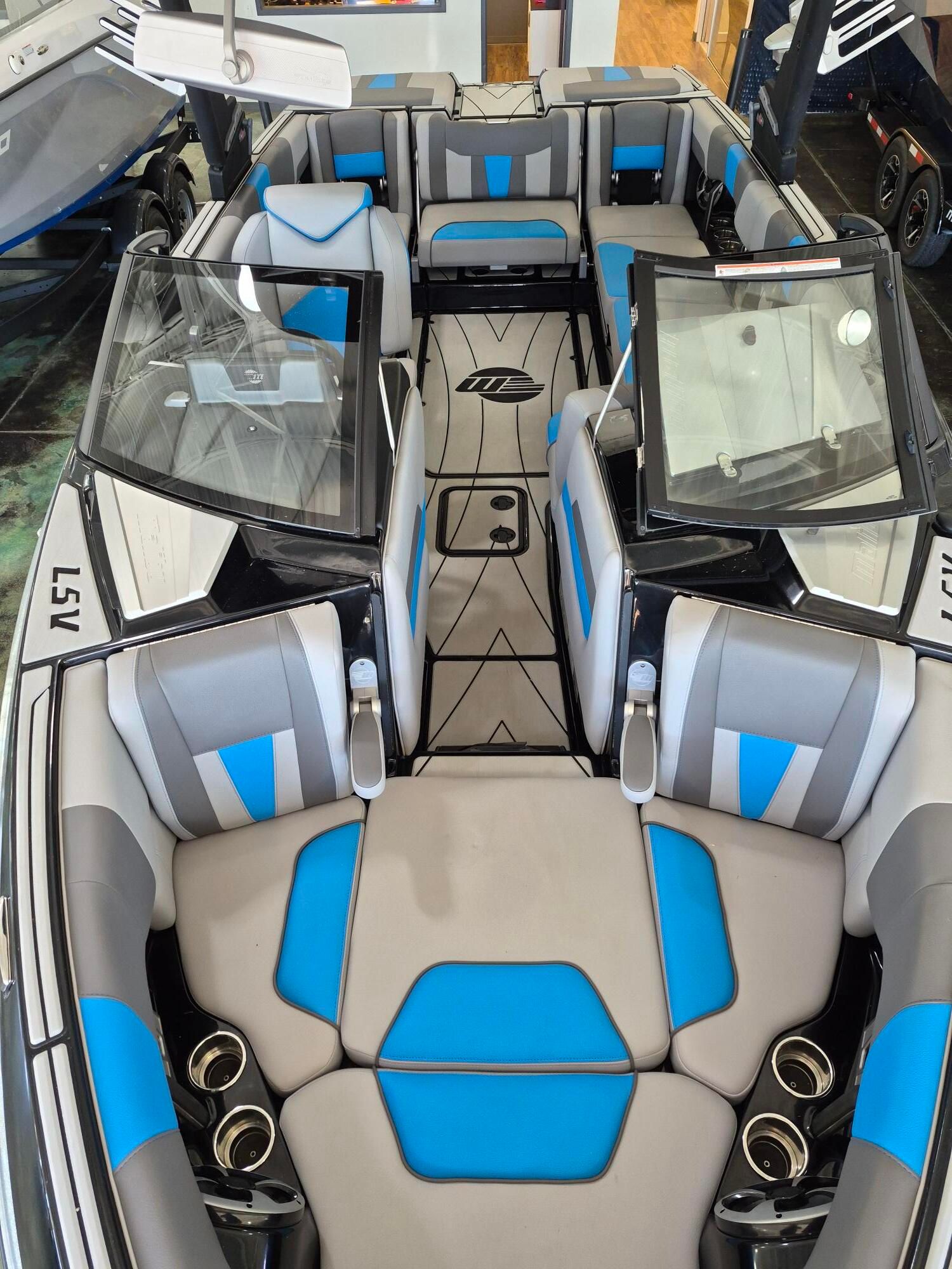 2021 MALIBU 23 LSV - Image 19