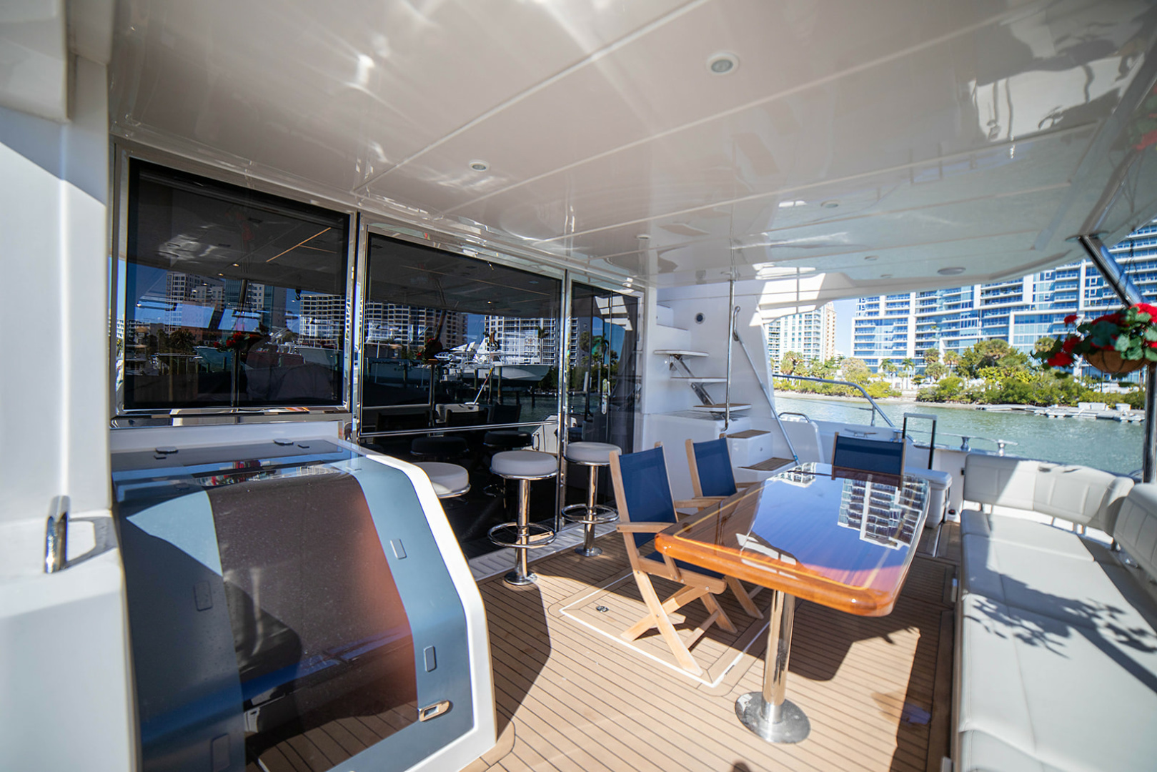 2024 Aquila 54 Yacht - Image 9