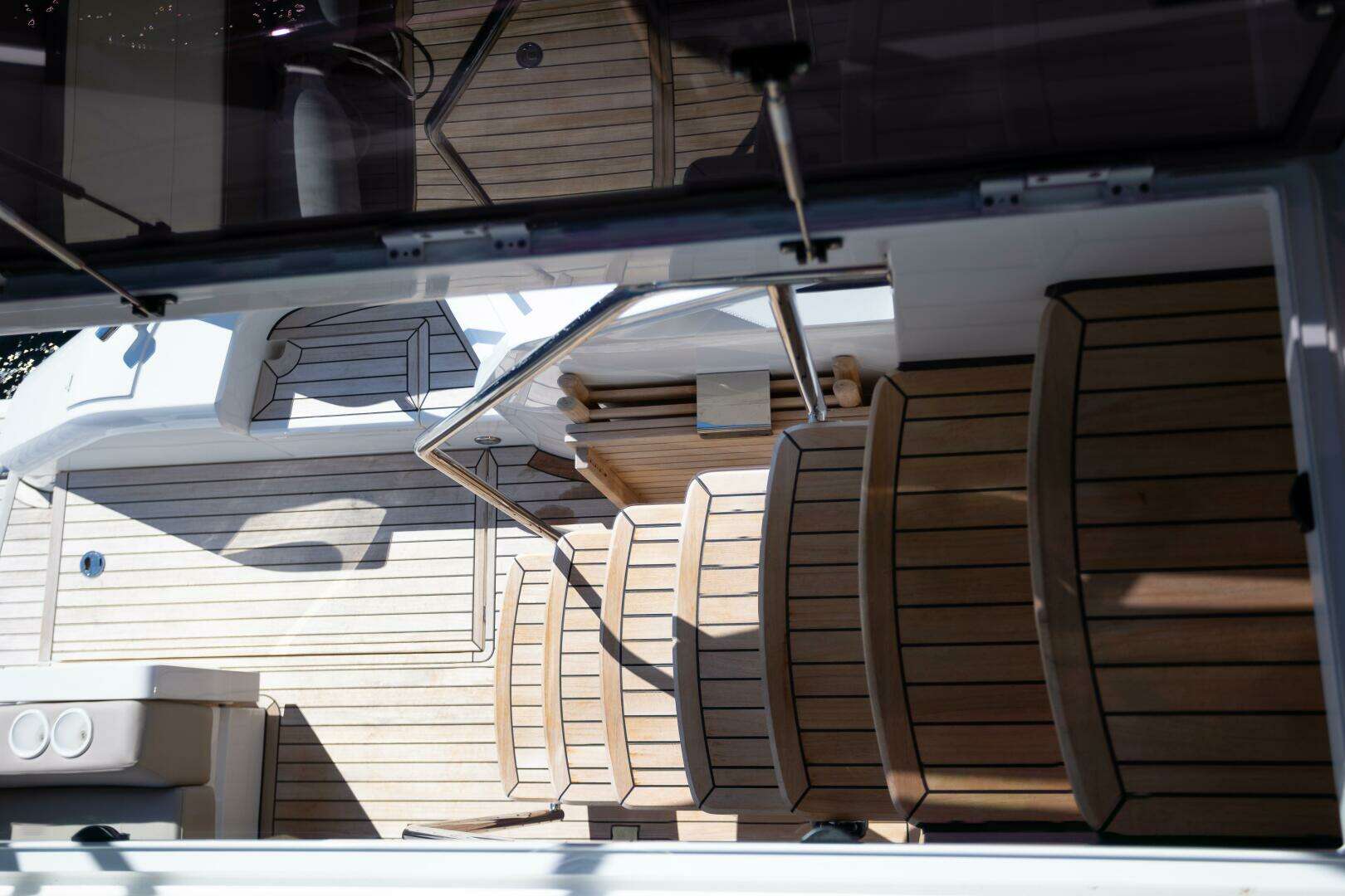 2025 Fairline Squadron 50 - Image 33