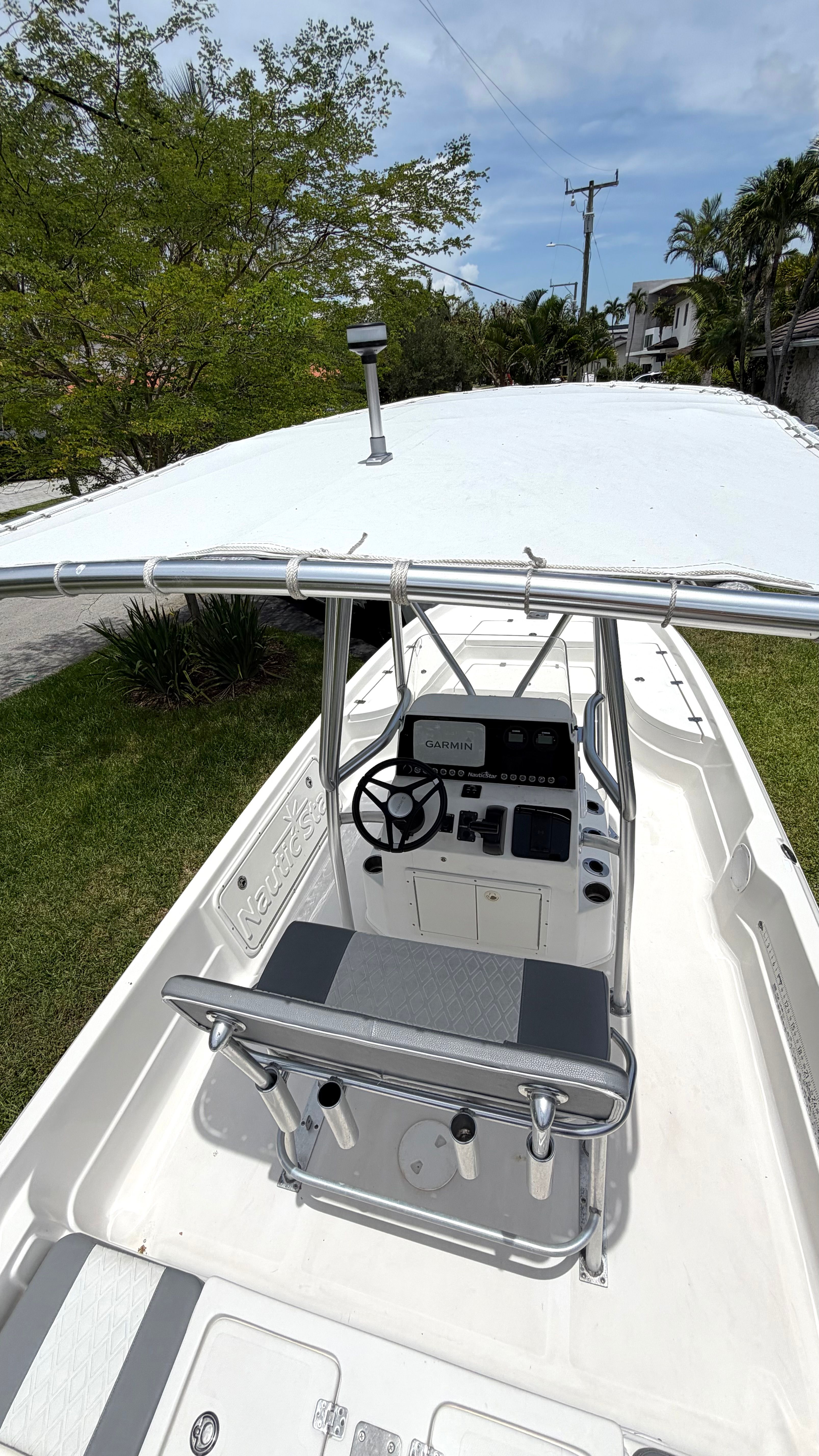2007 NauticStar 2200 - 18