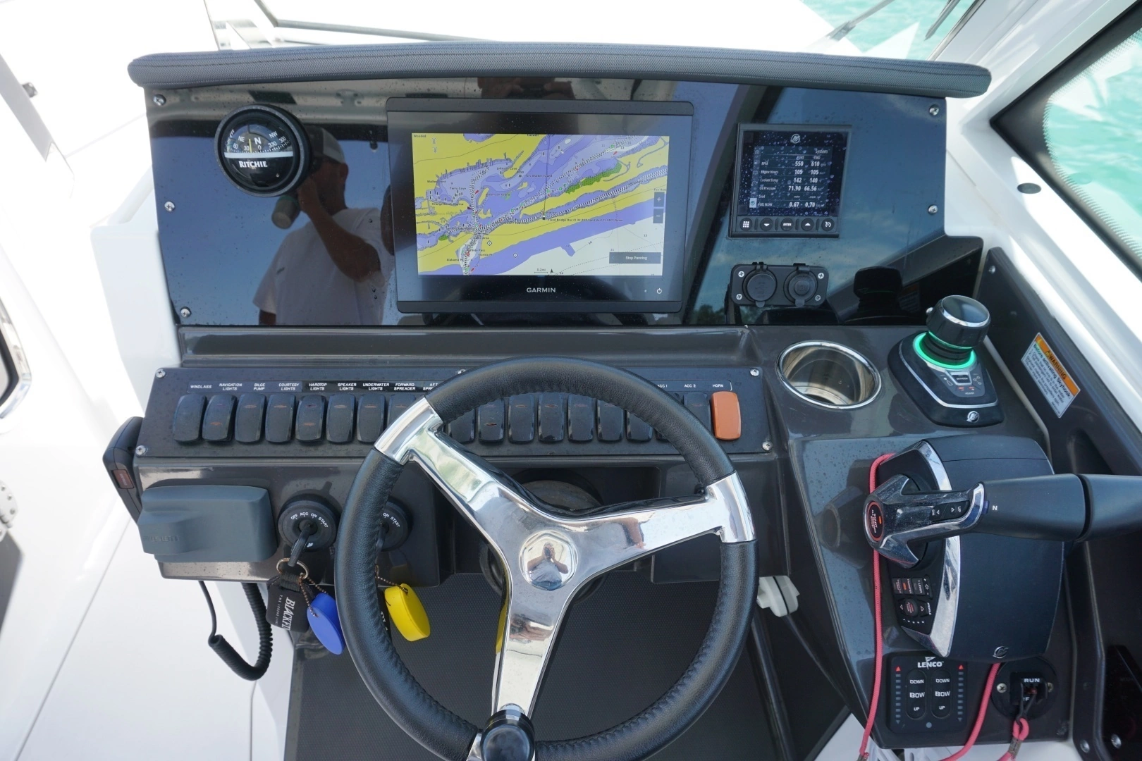 2023 Blackfin 272 DC - Image 2
