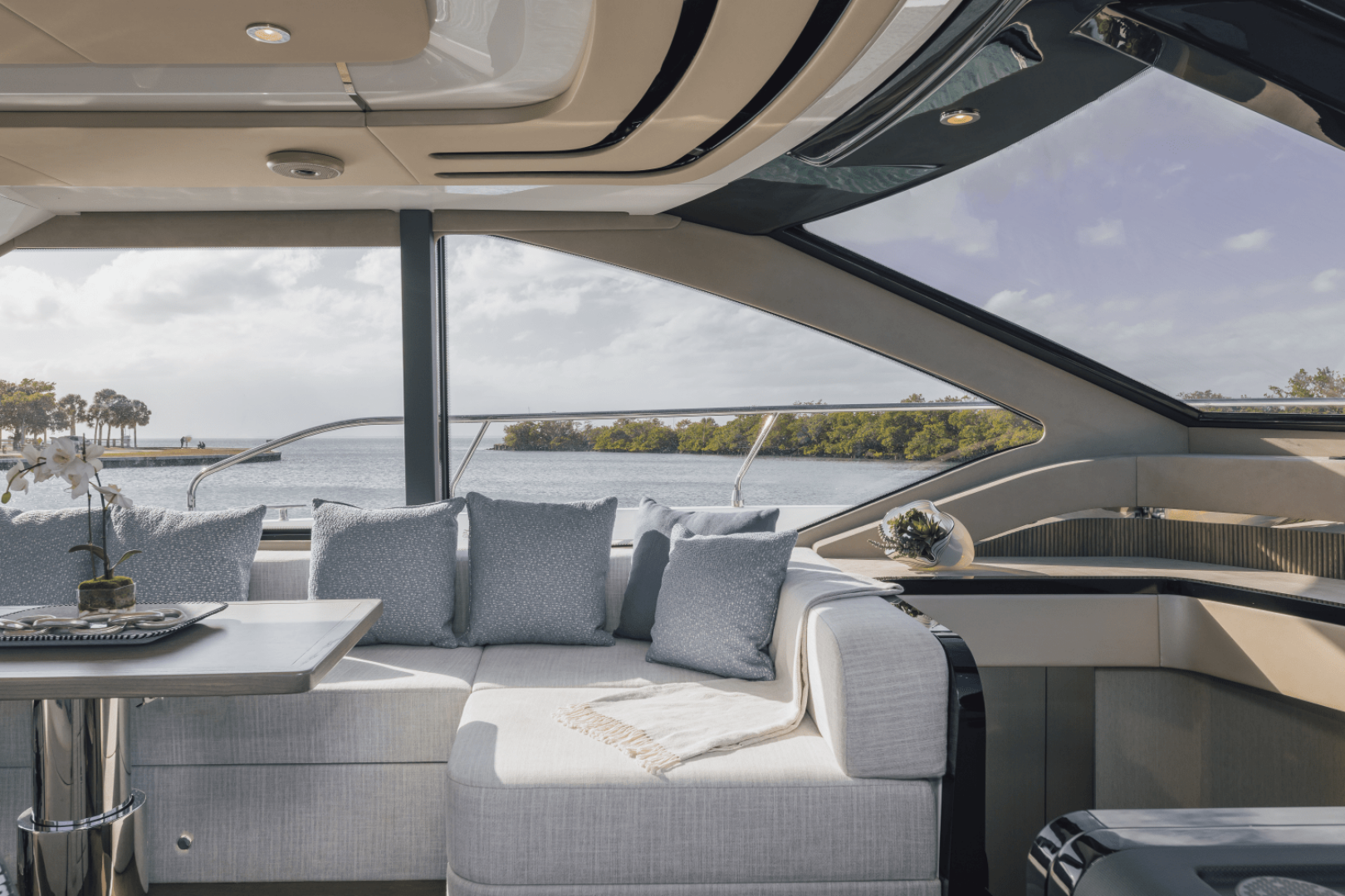 2027 Cruisers Yachts 57 FLY - Image 64