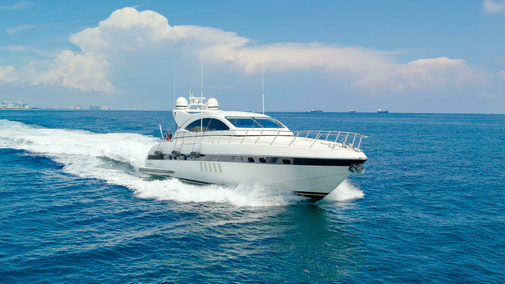 2001 Mangusta 72 - Image 19