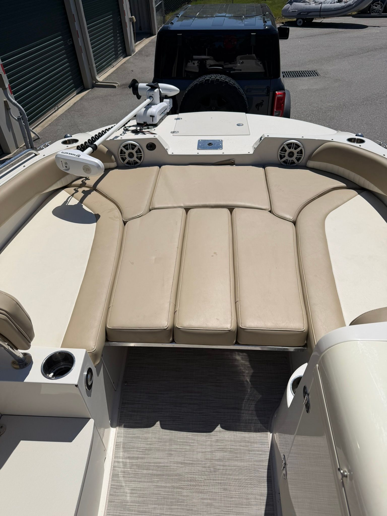 2018 Stingray 212 SC - 13