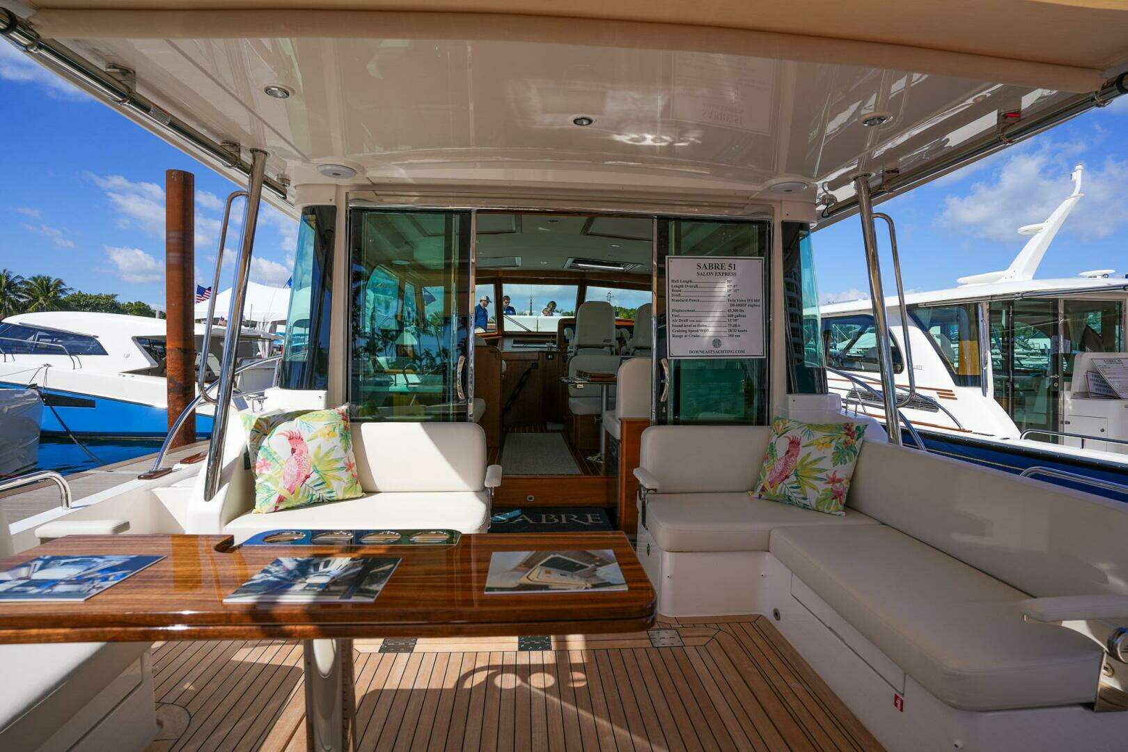2027 Sabre 51 Salon Express - Image 13